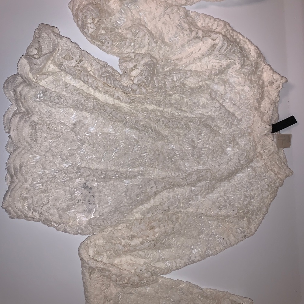 Super soft lace crop top